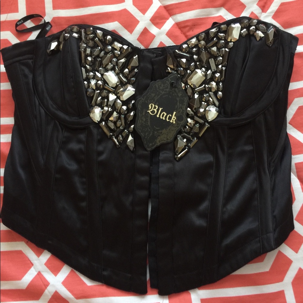 Short corset